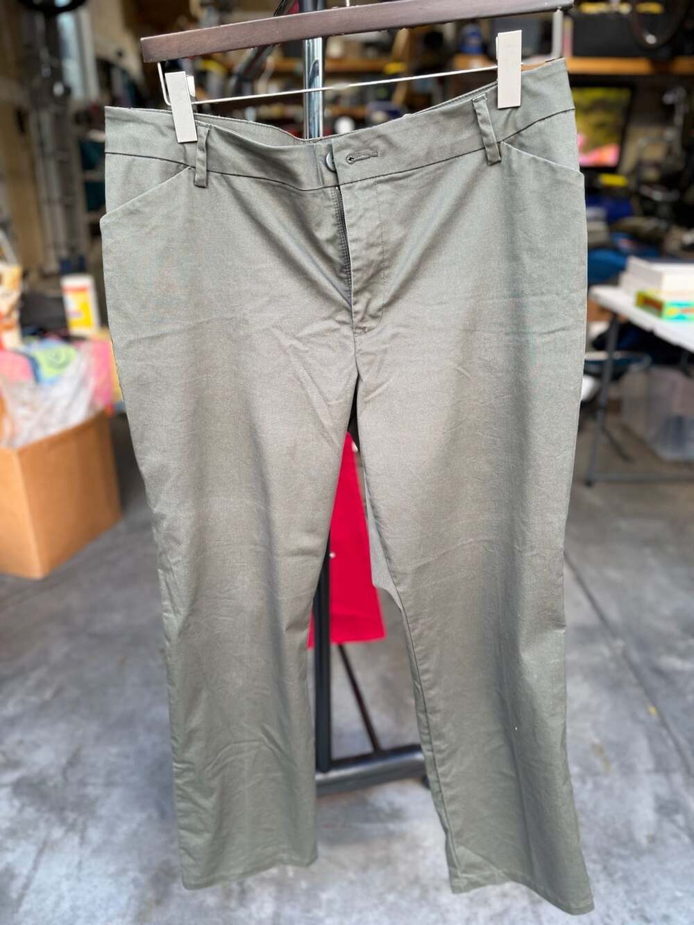 Lee Relaxed Fit Straight Leg Mid Rise Green Women's Size 18 Medium